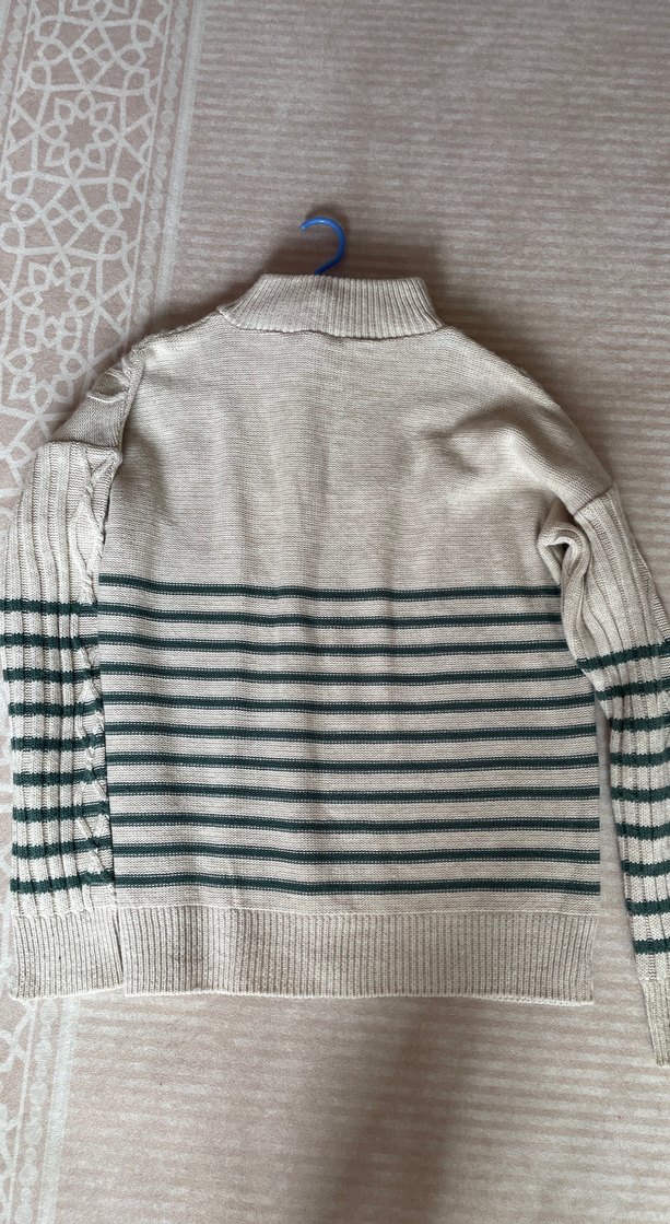 Gri Çizgili Yüksek Yakalı Örgü Kadın Kazak - Görsel 4