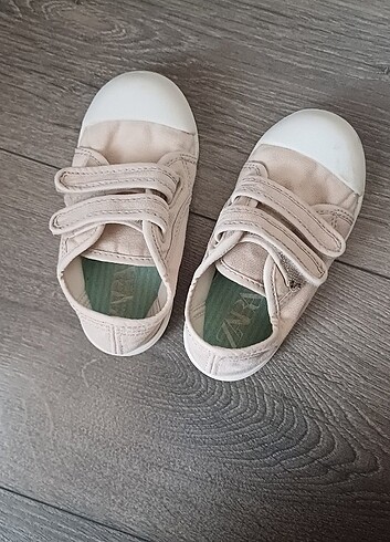 23 Beden ten rengi Renk Zara ayakkabı