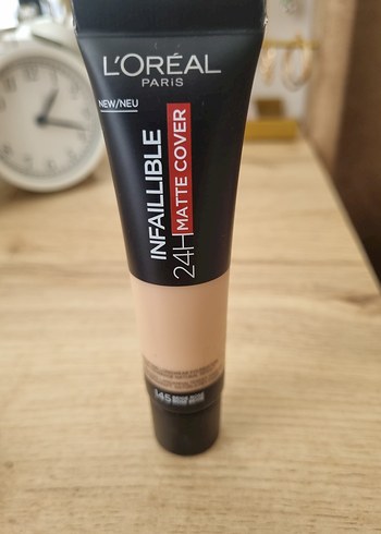 L'Oreal Paris İnfaillible 24H Mat Kapak Fondöten - Açık Bej