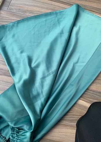 Turkuaz Saten Salaş Hamile Etek - Görsel 3