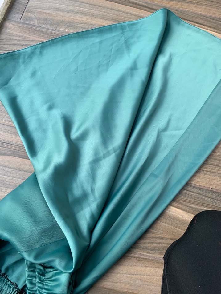 Turkuaz Saten Salaş Hamile Etek - Görsel 3