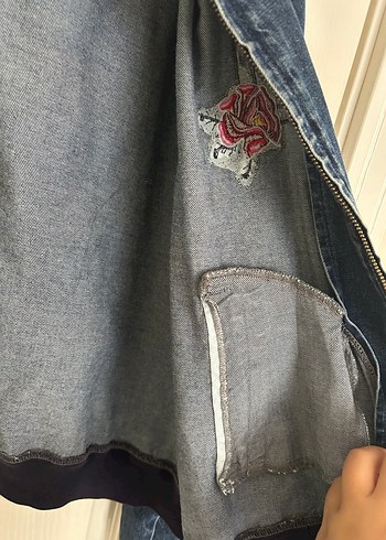 Nakışlı Düğmeli Kadın Denim Ceket - Görsel 3