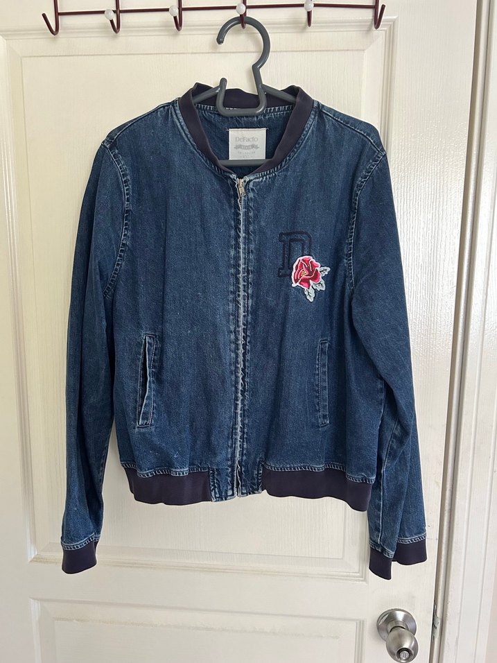 Nakışlı Düğmeli Kadın Denim Ceket - Görsel 5