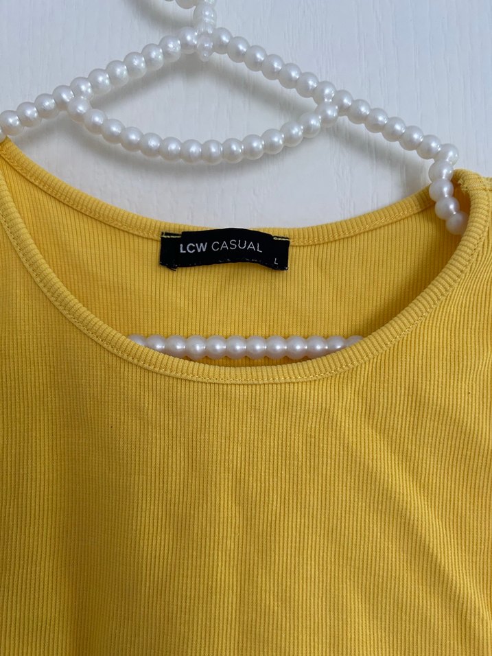 Sarı Yüksek Yakalı Kadın Kolsuz Crop Top - Görsel 2