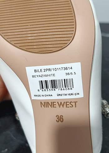 Beyaz Stiletto Topuklu Taşlı Kadın Ayakkabı - Görsel 3