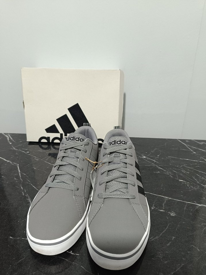 Adidas Gri Erkek Spor Ayakkabı Velcro - Görsel 3