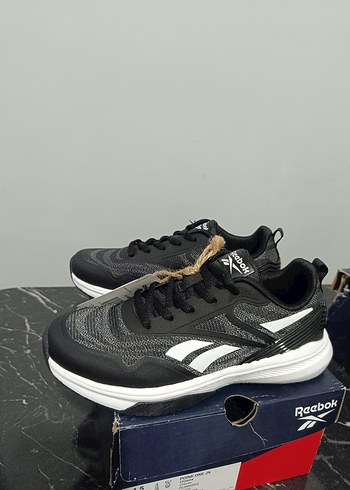 Reebok 36