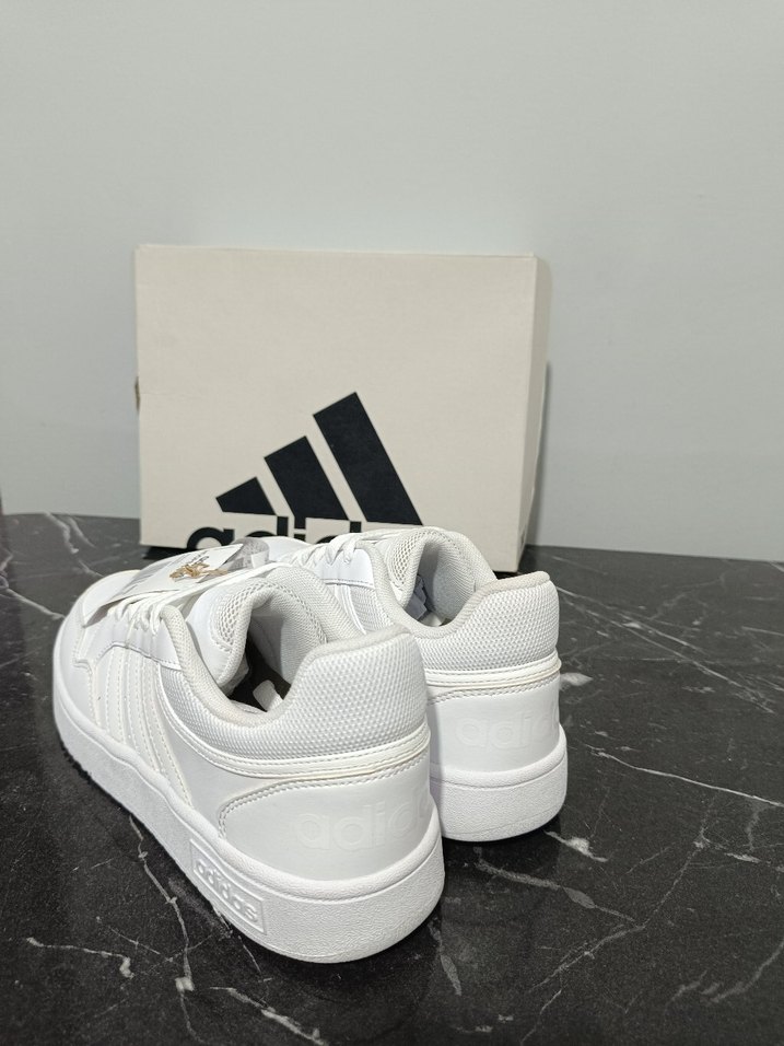 Beyaz Adidas Bağcıklı Kadın Spor Ayakkabı - Görsel 4