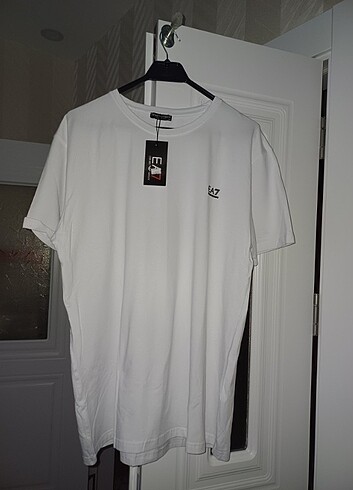 Ürünün markası Armani