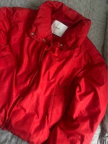 Bershka Mont