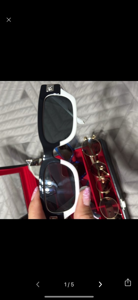 Parlak Beyaz Tokalı Kadın Güneş Gözlüğü - Görsel 2