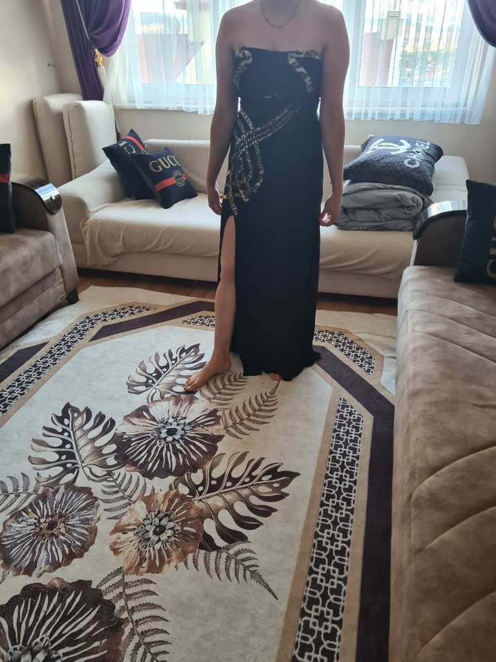 Yılan Desenli Siyah Uzun Straplez Abiye Elbise - Görsel 2