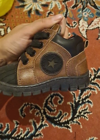 21 Beden Kahverengi Bağcıklı Erkek Çocuk Botu
