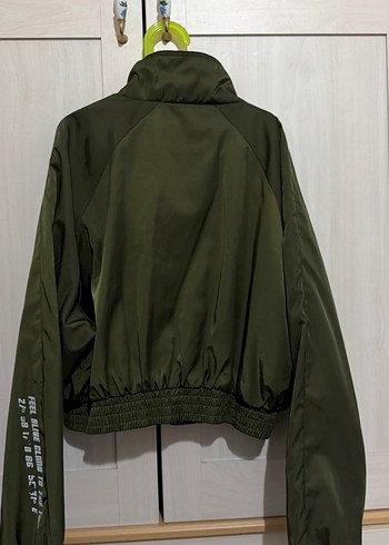 Haki Fermuarlı Ceket - Görsel 2