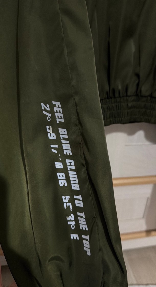 Haki Fermuarlı Ceket - Görsel 3