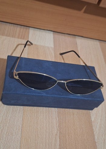 Gold Parlak Tokalı Kadın Güneş Gözlüğü - Görsel 2