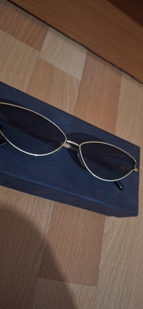 Gold Parlak Tokalı Kadın Güneş Gözlüğü - Görsel 4