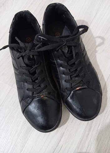 Siyah Sneaker 