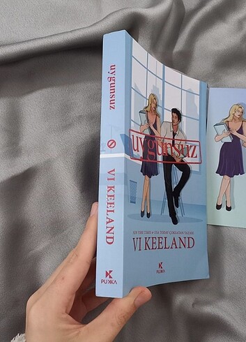 Uygunsuz, Vi keeland Kitap