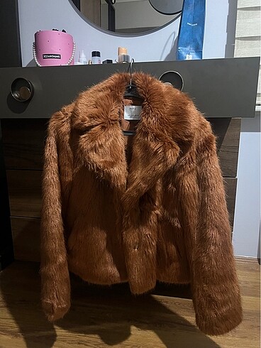 Bershka suni yün kürk