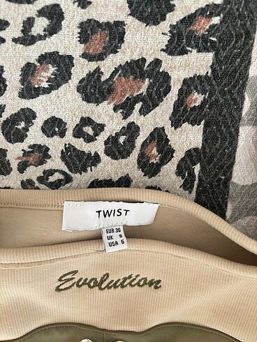 Twist Twist crop