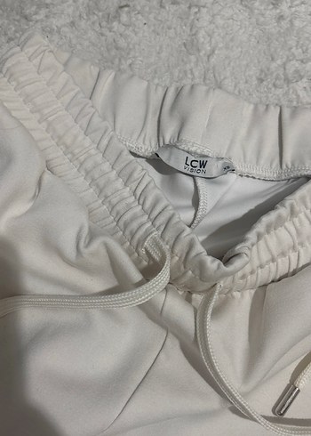 Kadın Beyaz Pamuklu Rahat Kesim Eşofman - Görsel 2