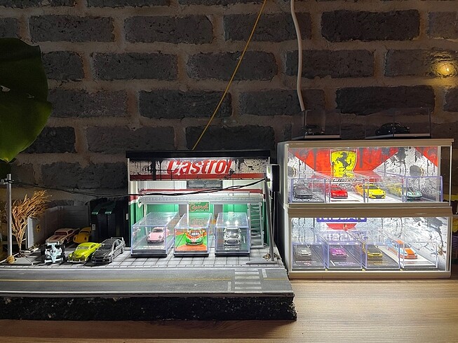 1/64 el yapımı ve pleksi kapaklı 3 adet diorama