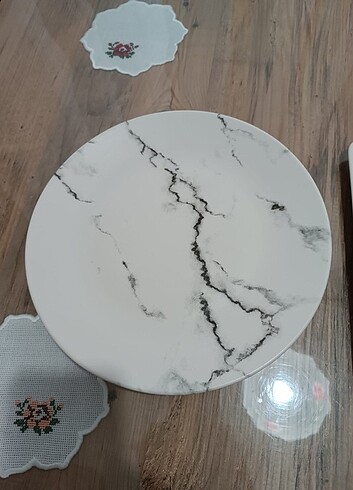 Beden Pasta tabağı 7li (6yuvarlak 1 kare)