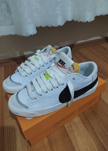 Nike Blazer Low '77 Jumbo Kadın Sneaker