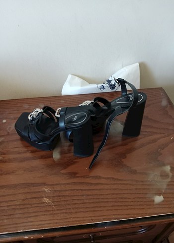 #SEZON #TRENDİ  #ZARA #PLATFORM #SANDALET - Görsel 5