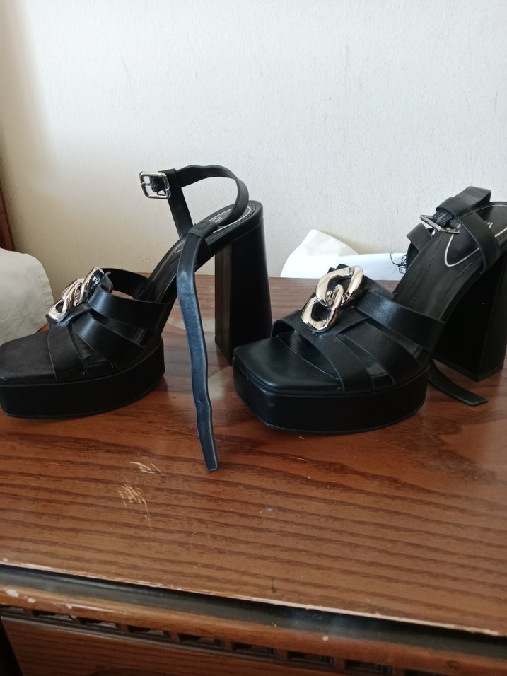 #SEZON #TRENDİ  #ZARA #PLATFORM #SANDALET - Görsel 4