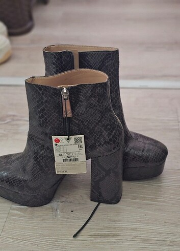 Zara Zara bot