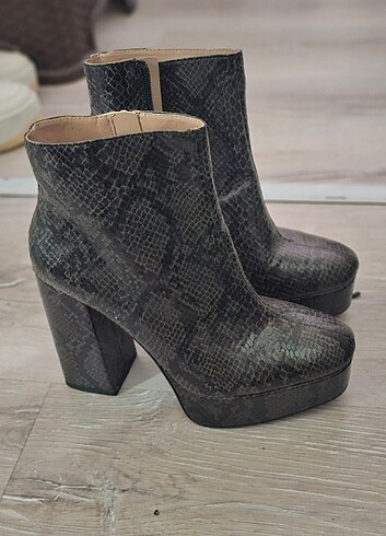 38 Beden gri Renk Zara bot