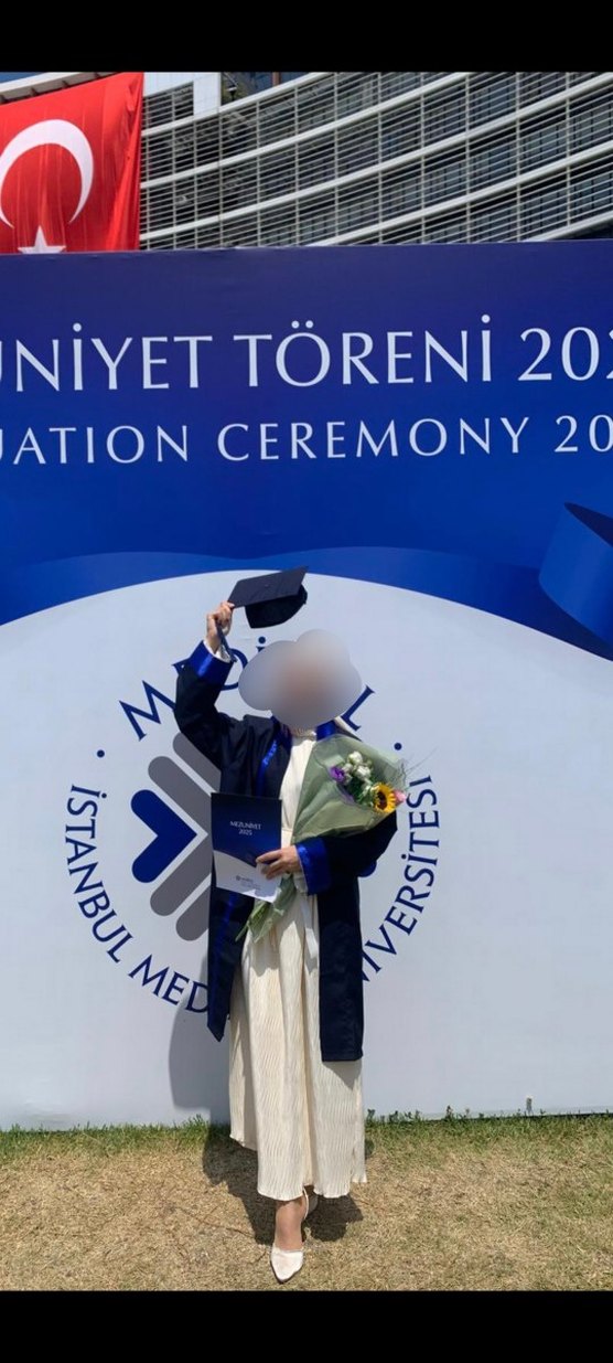 Medipol Mezuniyet Cübbesi - Görsel 2