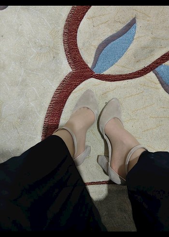 Bej Süet Tokalı Kadın Topuklu Ayakkabı - Görsel 7