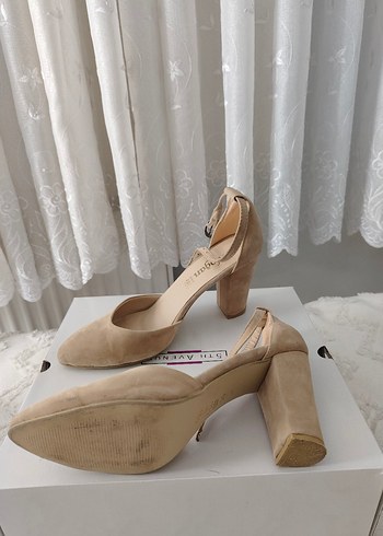 Bej Süet Tokalı Kadın Topuklu Ayakkabı - Görsel 6