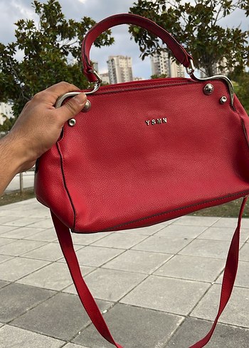 YSMN marka Kırmızı Deri Kadın El Çantası orjinal üründür - Görsel 2
