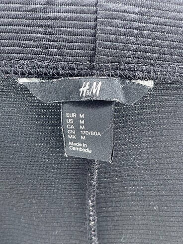 m Beden siyah Renk H&M Midi Etek %70 İndirimli.