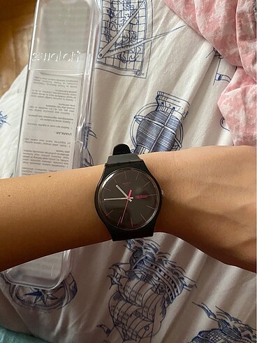 Swatch SUON700 kol saati