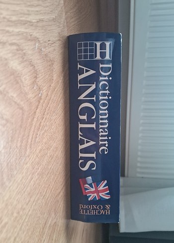 Hachette & Oxford İngilizce-Fransızca Sözlük