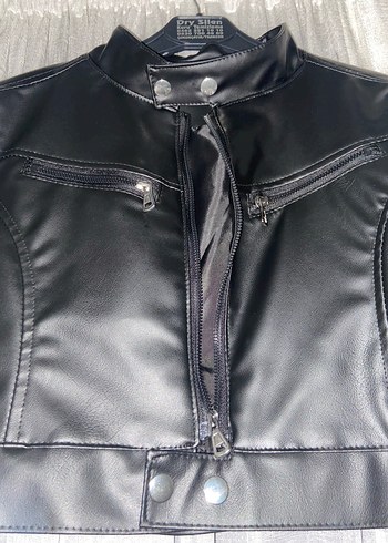36 Beden Kadın Siyah Deri Biker Ceket