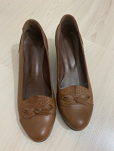 Kadın dolgu topuk ayakkabı