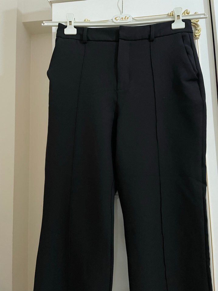 Siyah Kemerli Kadın Kumaş Pantolon - Görsel 5