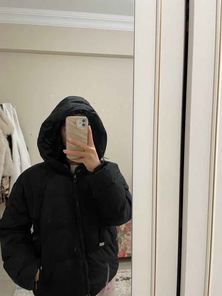 Siyah Kapüşonlu Kadın Kışlık Mont - Görsel 5