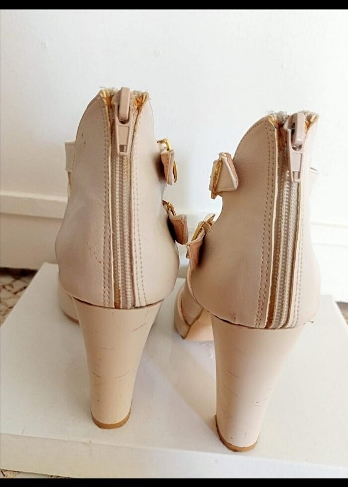 Topuklu ayakkabı - Görsel 3