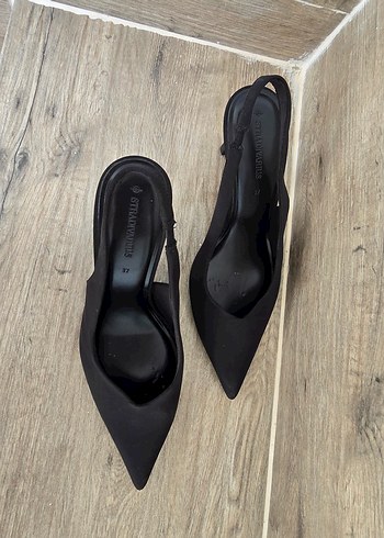 Siyah Minimalist Stiletto Topuklu Kadın Ayakkabı - Görsel 3