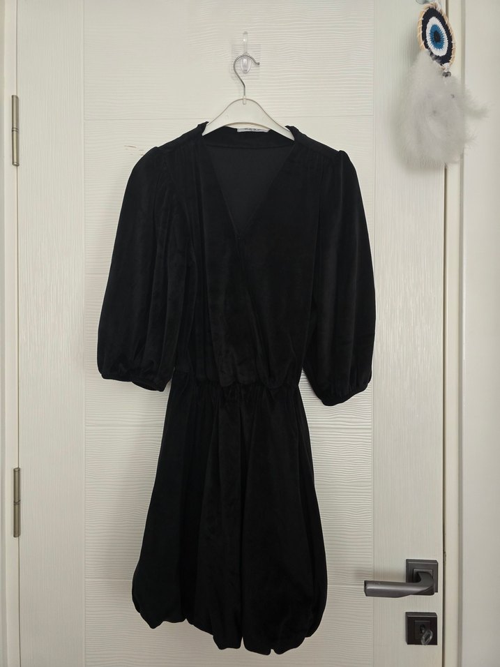 Siyah Uzun V Yaka Drapeli Kadın Elbise - Görsel 2