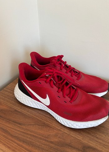 Erkek Kırmızı Orjinal Nike Koşu ve Antrenman Ayakkabısı - Görsel 2