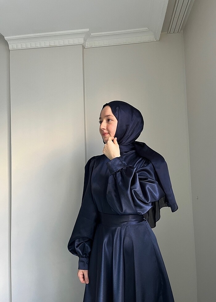 Saten elbise - Görsel 3