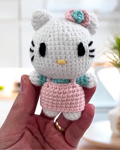  Amigurimi hello kitty